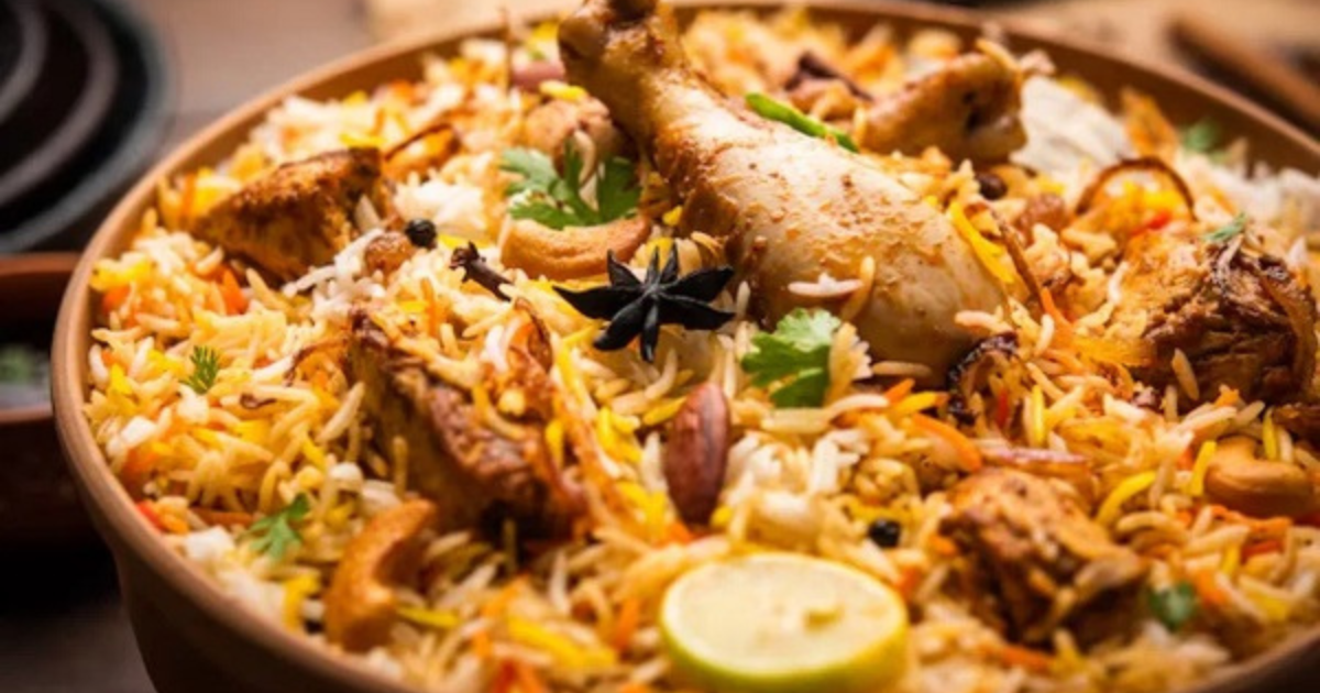 Agra News: आगरा में बिरयानी बेचने वाले दुकानदार पर यूरिन मिलाने का आरोप