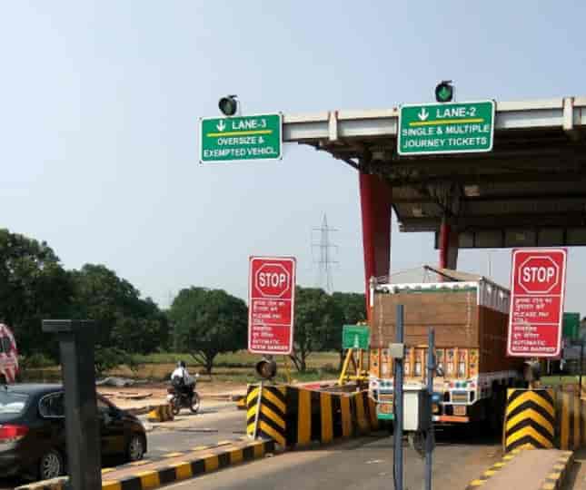 Agra News: आगरा लखनऊ एक्सप्रेसवे पर ATMS कंट्रोल रूम