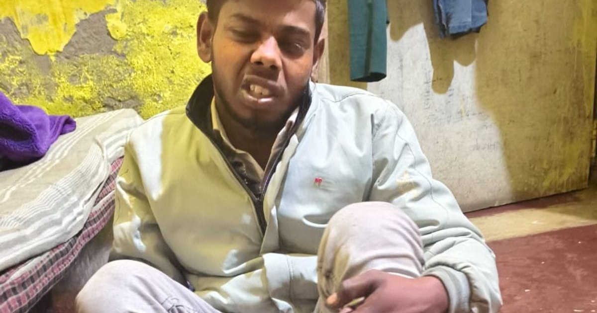 Agra News: आगरा पुलिस पिटाई पीड़ित दूध विक्रेता नरेंद्र