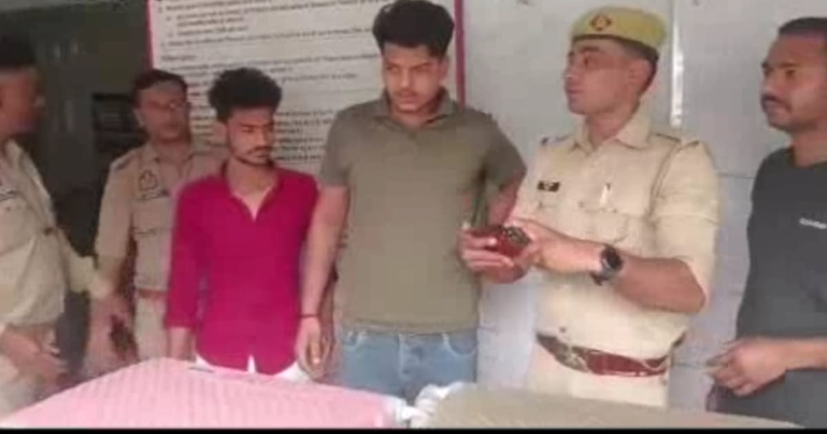 Agra Crime News: आगरा में गांजा तस्कर गिरफ्तार