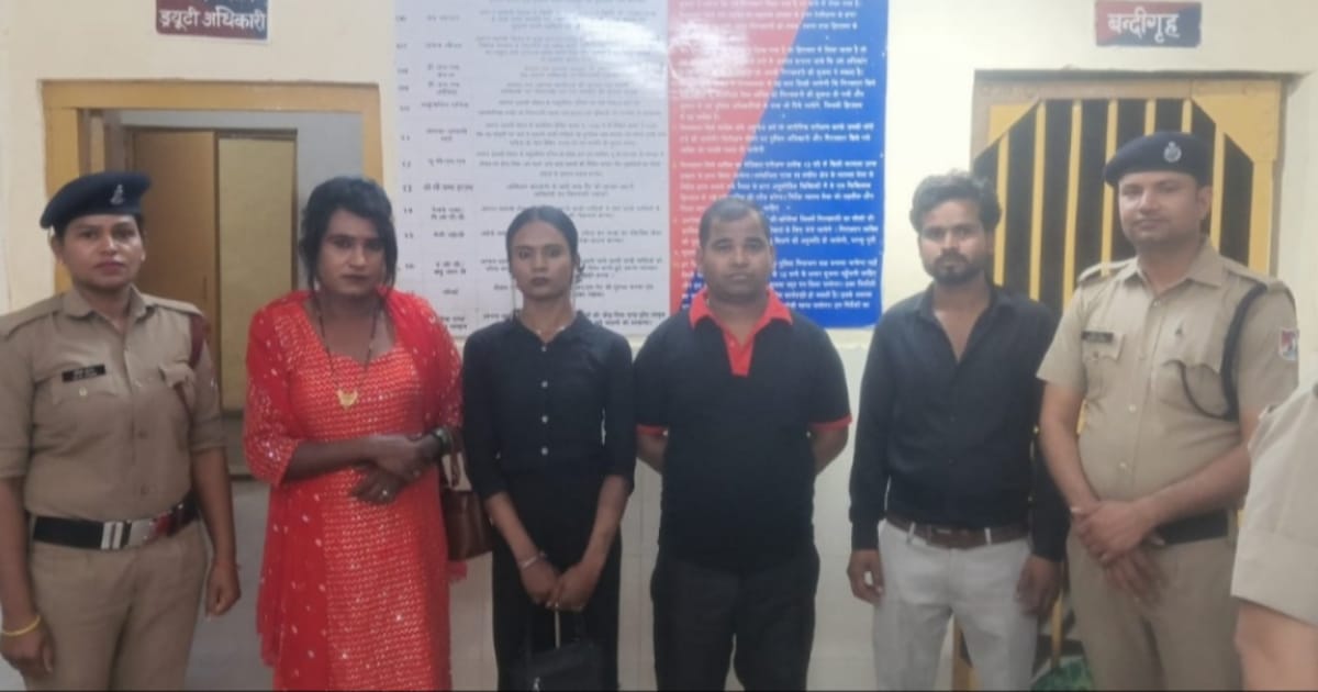 Agra News: आगरा कैंट RPF कार्रवाई में गिरफ्तार आरोपी