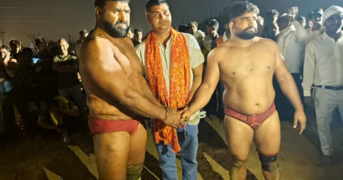 Agra News: बास मोहन सहाय कुश्ती