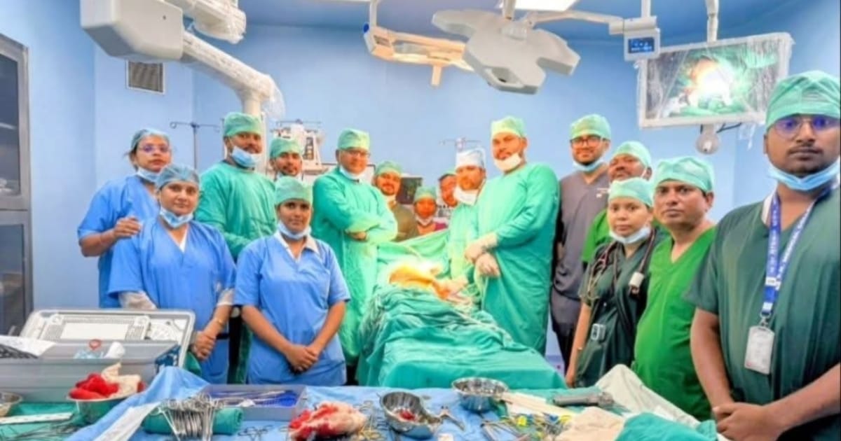 Agra News: एसएन मेडिकल कॉलेज में पहली सफल ओपन हार्ट सर्जरी