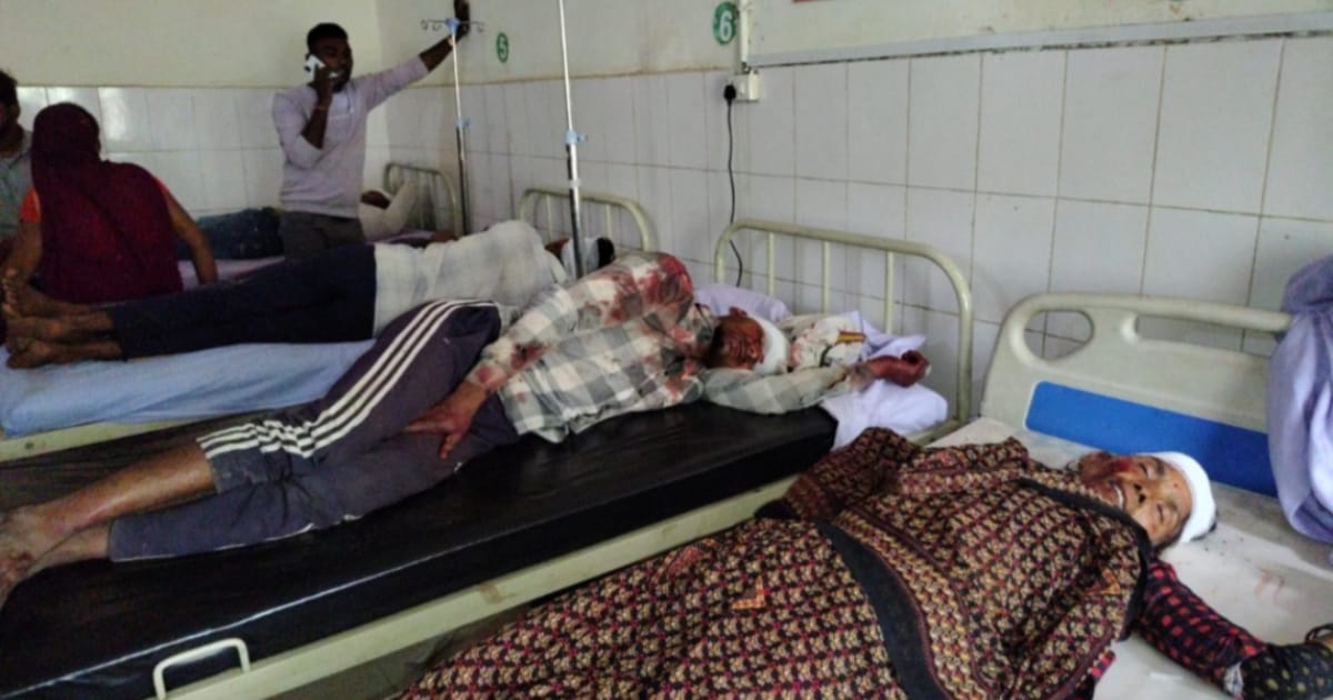 Agra News: आगरा मंडी में किसानों का विरोध