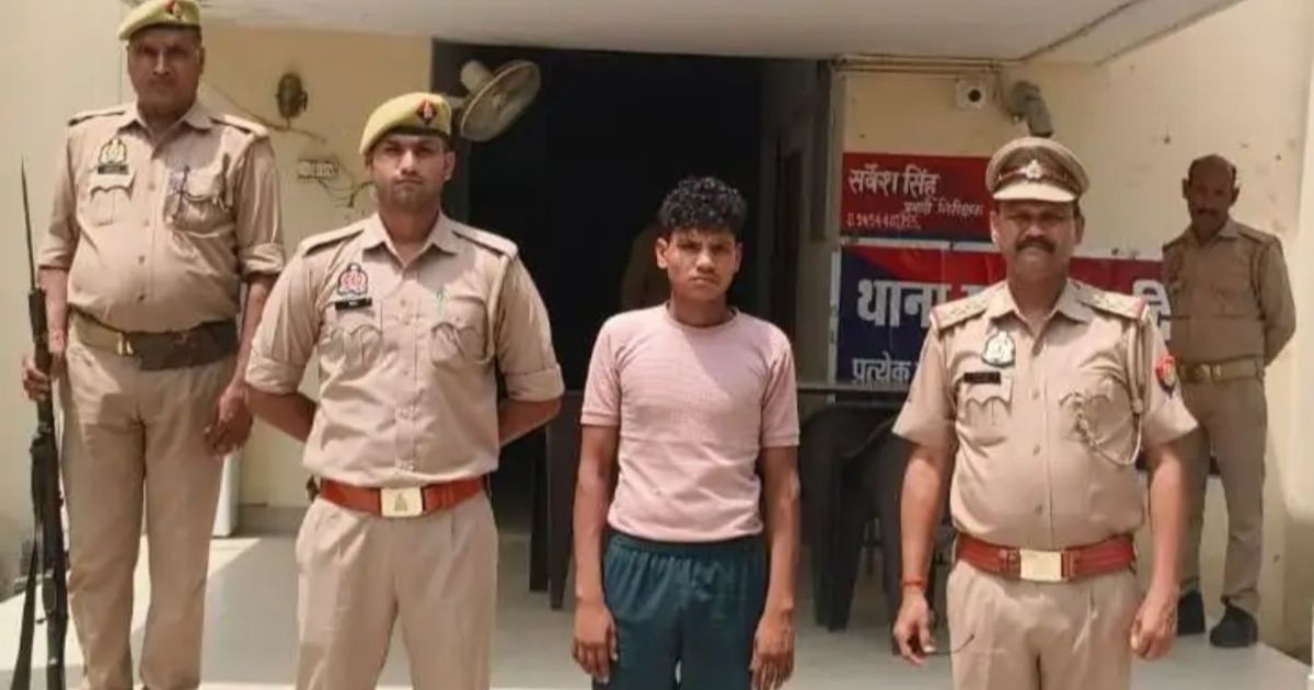 Agra Crime News: आगरा पुलिस की गिरफ्त में आरोपी बेटा