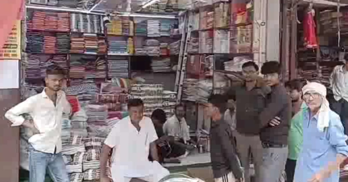 Agra News: सुभाष बाजार दुकान कार्रवाई