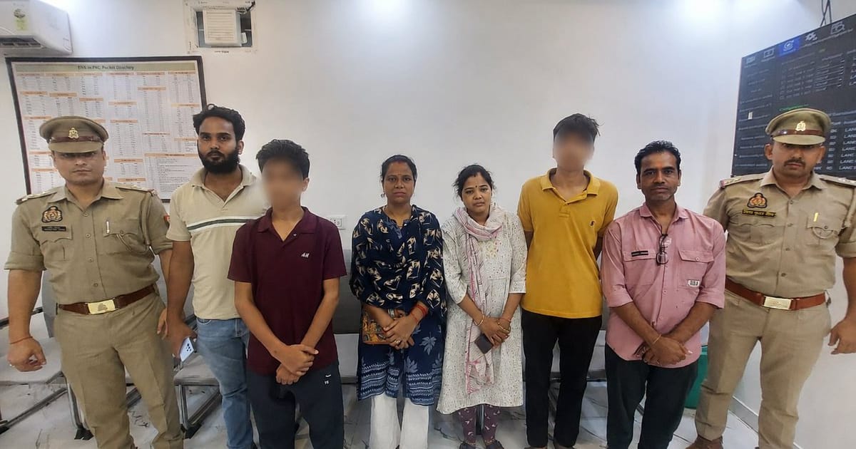 Agra News: हरिद्वार से मिले आगरा के दो छात्र