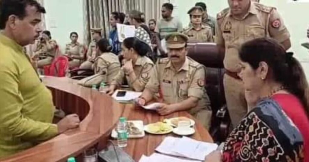 आगरा में बबीता चौहान की जनसुवाई 